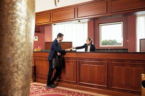 Maxim Hotel