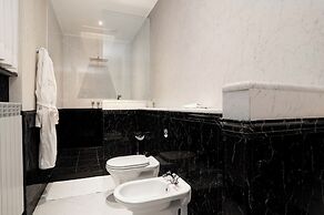 Maxim Hotel