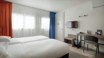 Hotel Tambourin
