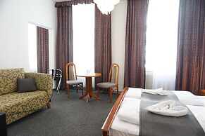 Hotel Pension Lumes - Self Check-In