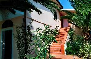 Bed & Breakfast Giardino Agritourist