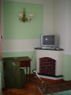 Petit Château