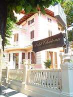 Petit Château