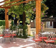 Petit Château
