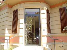 Petit Château