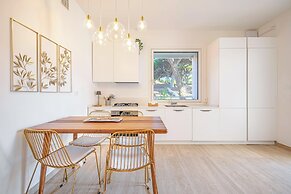 Beverly Park Residence