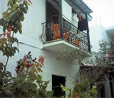Stelios Studios