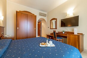 Hotel Relax