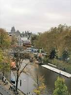 Quentin Canal House Hotel