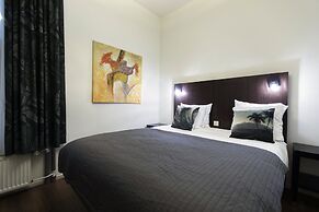 Quentin Canal House Hotel
