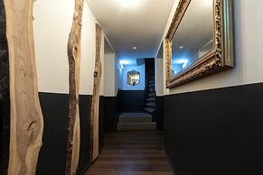 Quentin Canal House Hotel