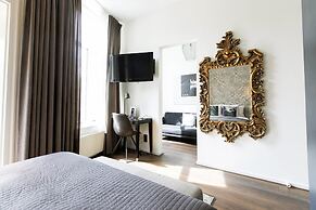 Quentin Canal House Hotel