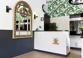 Quentin Canal House Hotel