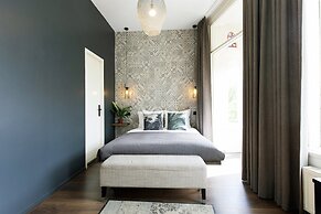 Quentin Canal House Hotel