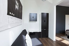 Quentin Canal House Hotel
