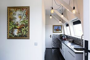 Quentin Canal House Hotel