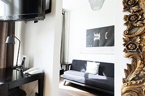 Quentin Canal House Hotel