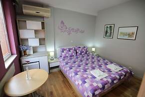 Matjan Apartments