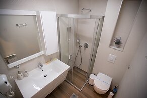 Matjan Apartments