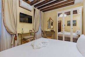 Ca' Dell'Arte Suite