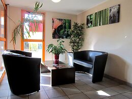 Best Hotel Paris Sud - Grigny
