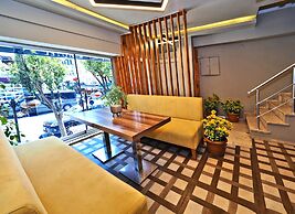 Sunrise Hotel