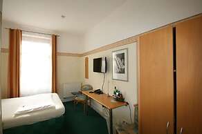 Hotel Classic Inn