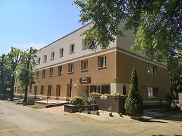 Touring Hotel