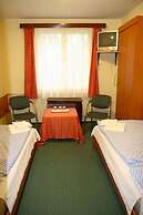 Touring Hotel