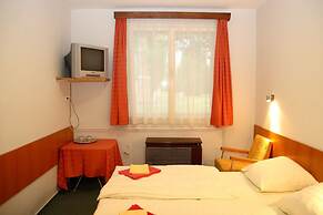 Touring Hotel