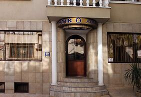 Antik