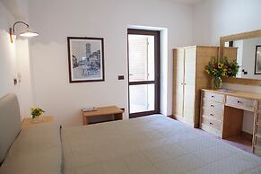 3 Esse Country House