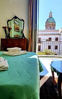 Cavour il Conte Camillo Bed&Breakfast