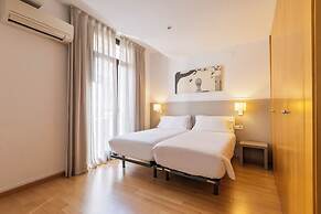 Aspasios Plaza Real Apartments