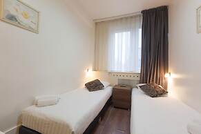 Townhouse Hotel