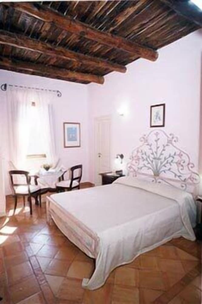 Casale 900