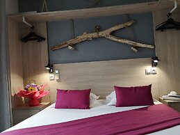 Atoll Hotel