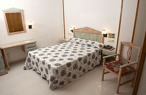 Hotal Azahar