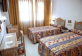 Hotal Azahar