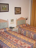 Hotal Azahar