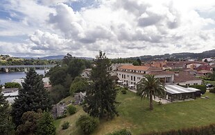 Parador De Tui