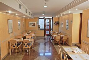 Hotel Aurora