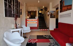 Hotel Mezzaluna