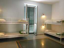 La Controra Hostel