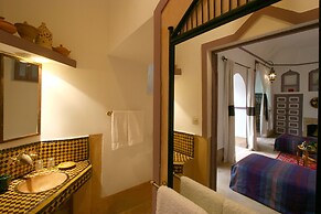 Riad Karmela