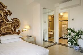 Arcom Palace