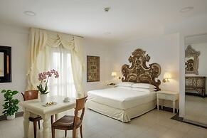 Arcom Palace
