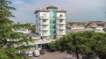 Arcom Palace