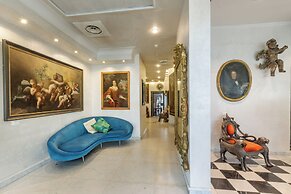 Arcom Palace