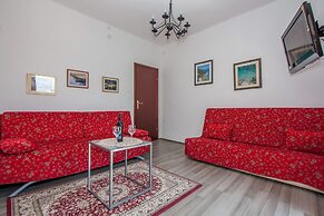 Garden Apartment Hotel